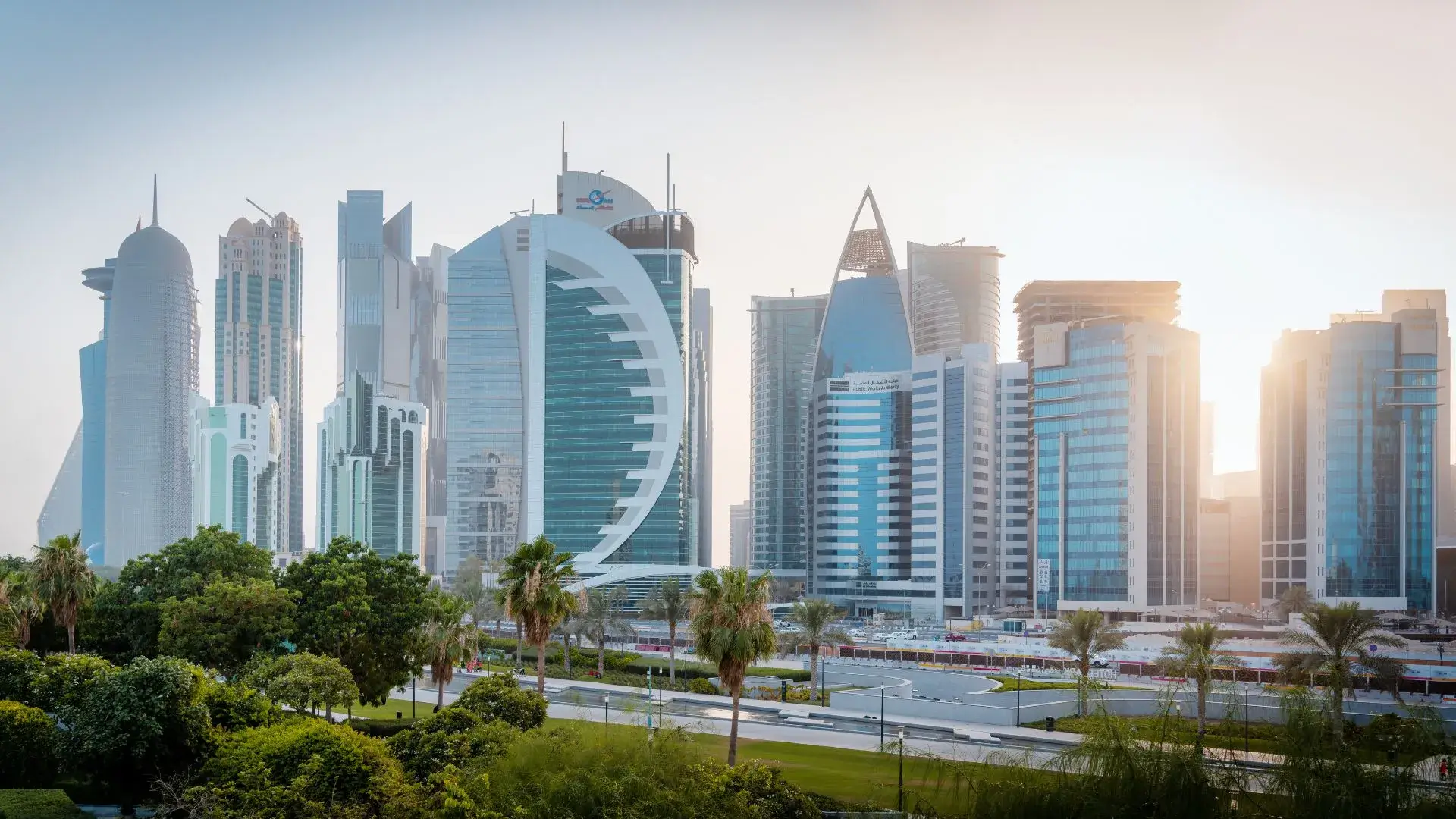 LLC vs Free Zone Company in Qatar: Which One Should You Choose in 2026?